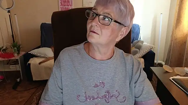 Sandra Snowflake online show from 06.16.26