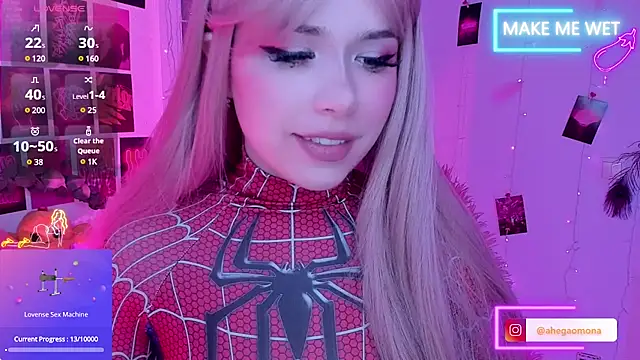 Sparkle Mona online show from 03.05.25