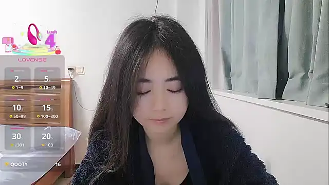 Snapshot of Lucy-xixi chatting on 02.18.26 Lucy-xixi online show from 02.18.26