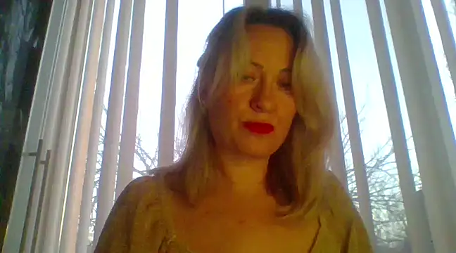 Snapshot of Mary888x chatting on 03.08.25 Mary888x online show from 03.08.25