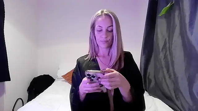 Edenfox- online show from 09.21.25