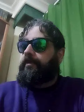 Snapshot of serpensy chatting on 03.19.25 serpensy online show from 03.19.25