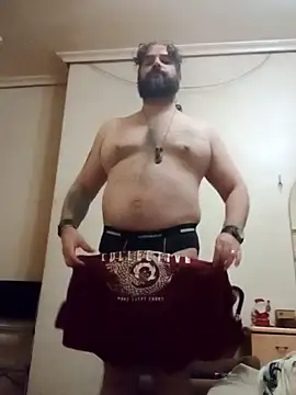 Snapshot of serpensy chatting on 09.20.25 serpensy online show from 09.20.25