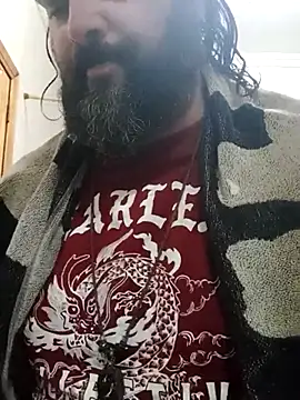 Snapshot of serpensy chatting on 09.21.25 serpensy online show from 09.21.25