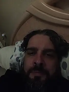 Snapshot of serpensy chatting on 10.03.25 serpensy online show from 10.03.25