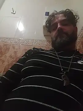 Snapshot of serpensy chatting on 10.06.25 serpensy online show from 10.06.25