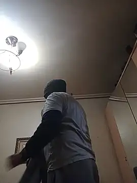 Snapshot of serpensy chatting on 11.02.25 serpensy online show from 11.02.25