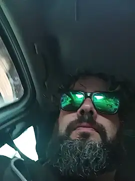 Snapshot of serpensy chatting on 11.08.25 serpensy online show from 11.08.25