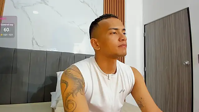 Rafa2004Cruz online show from 10.02.25