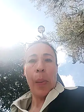 Snapshot of Coeur_de_luxure chatting on 02.10.26 Coeur de luxure online show from 02.10.26