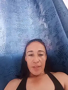 Snapshot of Coeur_de_luxure chatting on 02.18.26 Coeur de luxure online show from 02.18.26