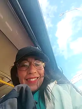 Snapshot of Coeur_de_luxure chatting on 02.21.26 Coeur de luxure online show from 02.21.26