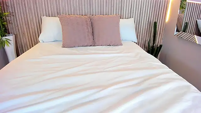 GeorginaReyes online show from 09.13.25