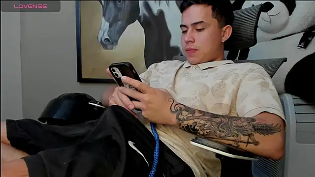 Snapshot of mattiwsmorris_ chatting on 09.13.25 mattiwsmorris online show from 09.13.25