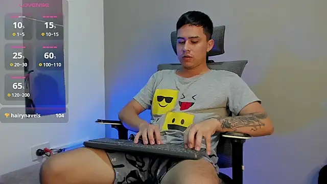 Snapshot of mattiwsmorris_ chatting on 11.21.25 mattiwsmorris online show from 11.21.25