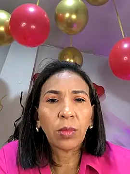 Mrsvictoriaaa online show from 02.18.25