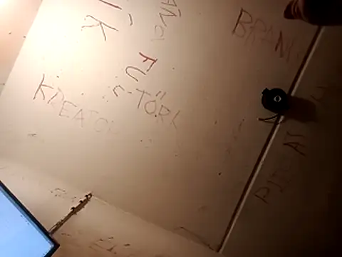 VickyDevilEU online show from 10.15.25