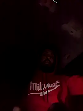 QueenM3 online show from 03.17.25