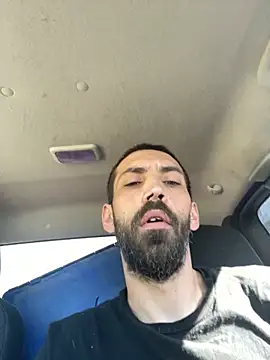 QueenM3 online show from 09.10.25