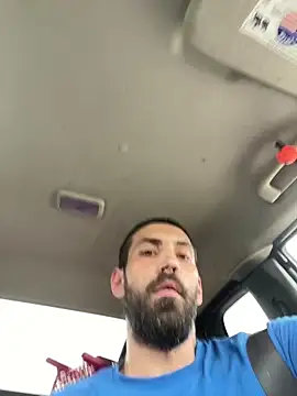 QueenM3 online show from 09.19.25