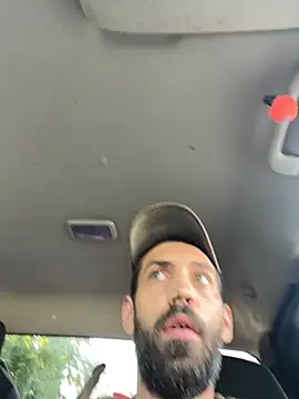 QueenM3 online show from 09.20.25