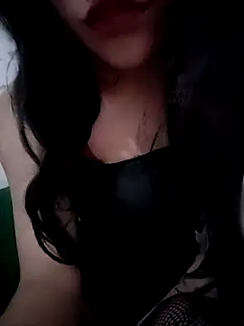 Snapshot of ElaRuil69 chatting on 09.25.25 ElaRuil69 online show from 09.25.25