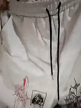 Snapshot of ElaRuil69 chatting on 01.10.26 ElaRuil69 online show from 01.10.26