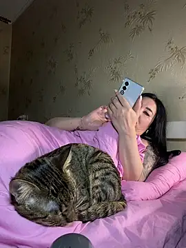 Naughtbaby 2025 online show from 04.17.26