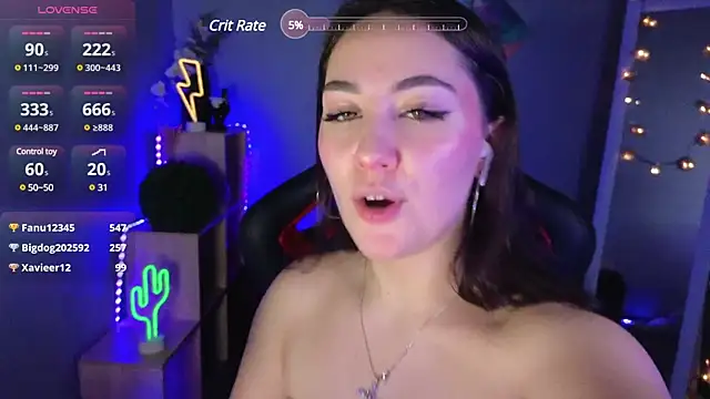 Snapshot of AshleySkott_ chatting on 02.24.25 AshleySkott online show from 02.24.25