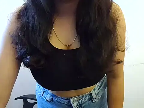 Snapshot of its_siya chatting on 04.11.26 its siya online show from 04.11.26