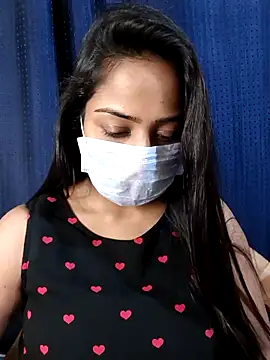 COZY ROZI online show from 02.23.25