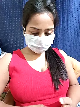 COZY ROZI online show from 03.05.25