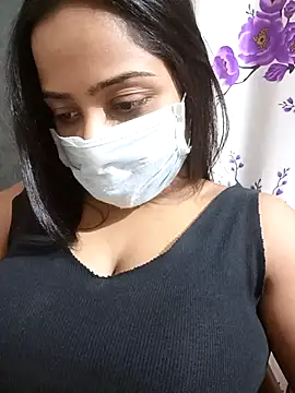 COZY ROZI online show from 11.06.25