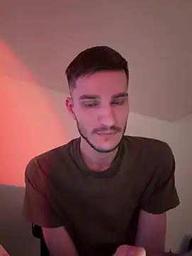 Snapshot of yoyoboy988 chatting on 03.17.25 yoyoboy988 online show from 03.17.25