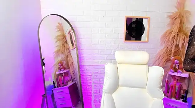 Snapshot of Danny_Luxx chatting on 03.08.25 Danny Luxx online show from 03.08.25