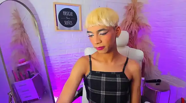 Snapshot of Danny_Luxx chatting on 03.12.25 Danny Luxx online show from 03.12.25