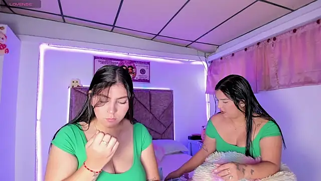 Cristal Smith20 online show from 11.14.25