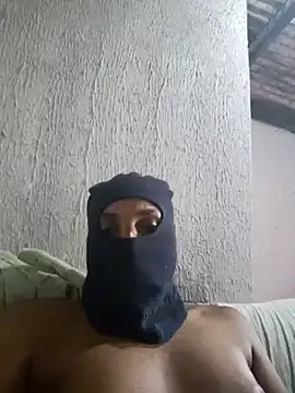 Snapshot of Delavia chatting on 11.15.25 Delavia online show from 11.15.25