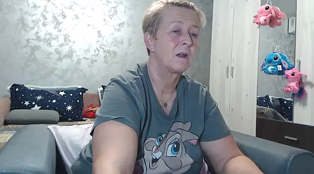 Snapshot of RosesandLillies chatting on 03.14.25 RosesandLillies online show from 03.14.25