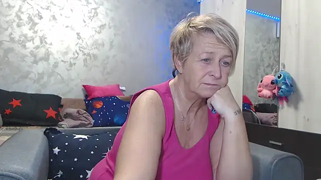 Snapshot of RosesandLillies chatting on 03.23.26 RosesandLillies online show from 03.23.26