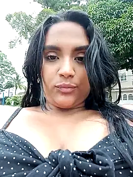 Snapshot of victoria_roussee chatting on 03.07.25 victoria roussee online show from 03.07.25