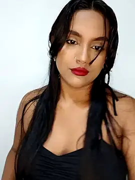 Snapshot of victoria_roussee chatting on 03.21.25 victoria roussee online show from 03.21.25