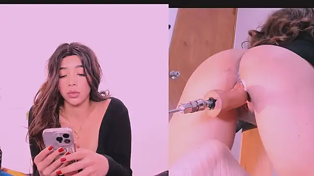 Snapshot of Karol_Rossee chatting on 02.01.26 Karol Rossee online show from 02.01.26