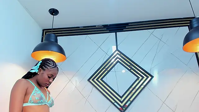 EmilyDiaaz online show from 03.16.25