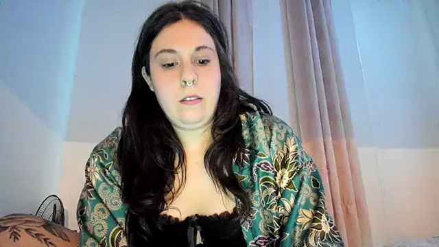 Snapshot of Rosiee69_ chatting on 02.19.25 Rosiee69 online show from 02.19.25