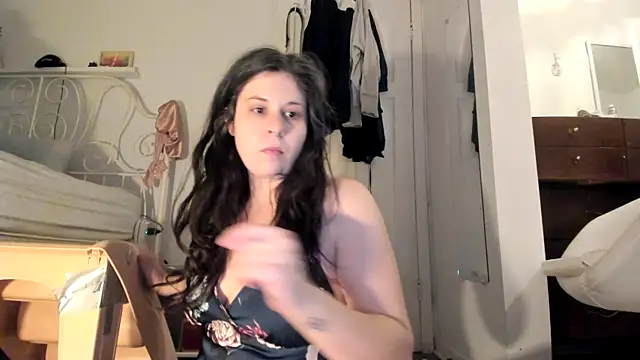 Snapshot of Rosiee69_ chatting on 02.24.25 Rosiee69 online show from 02.24.25