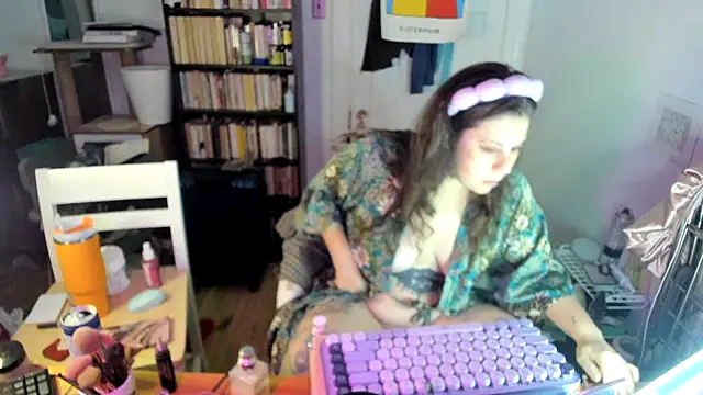 Snapshot of Rosiee69_ chatting on 11.02.25 Rosiee69 online show from 11.02.25