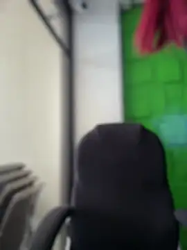 Snapshot of Emily-teen chatting on 02.24.26 Emily-teen online show from 02.24.26