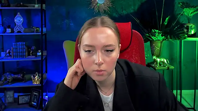 Snapshot of JenniferGraces chatting on 03.06.25 JenniferGraces online show from 03.06.25