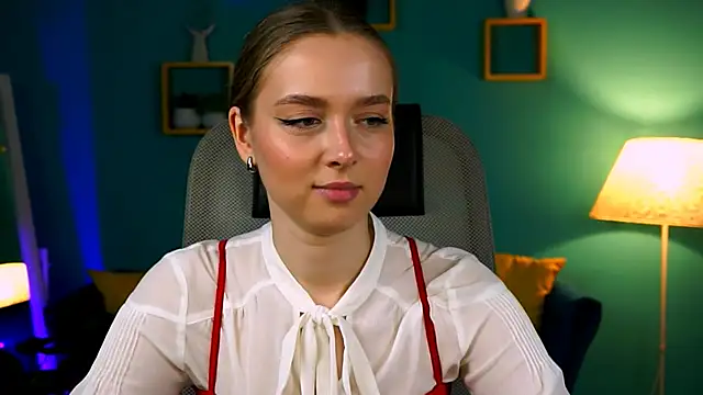 Snapshot of JenniferGraces chatting on 03.15.25 JenniferGraces online show from 03.15.25